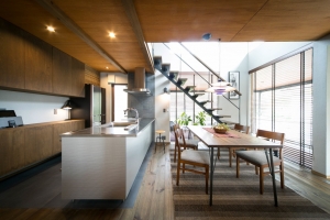 premiumluxuryhomes.com