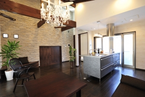 premiumluxuryhomes.com