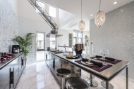 premiumluxuryhomes.com