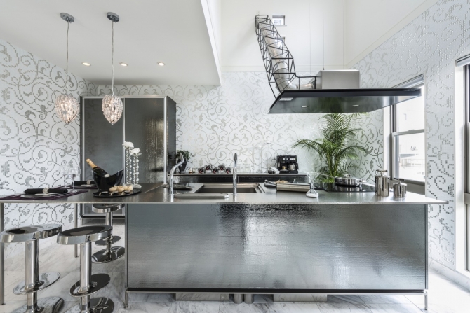 premiumluxuryhomes.com
